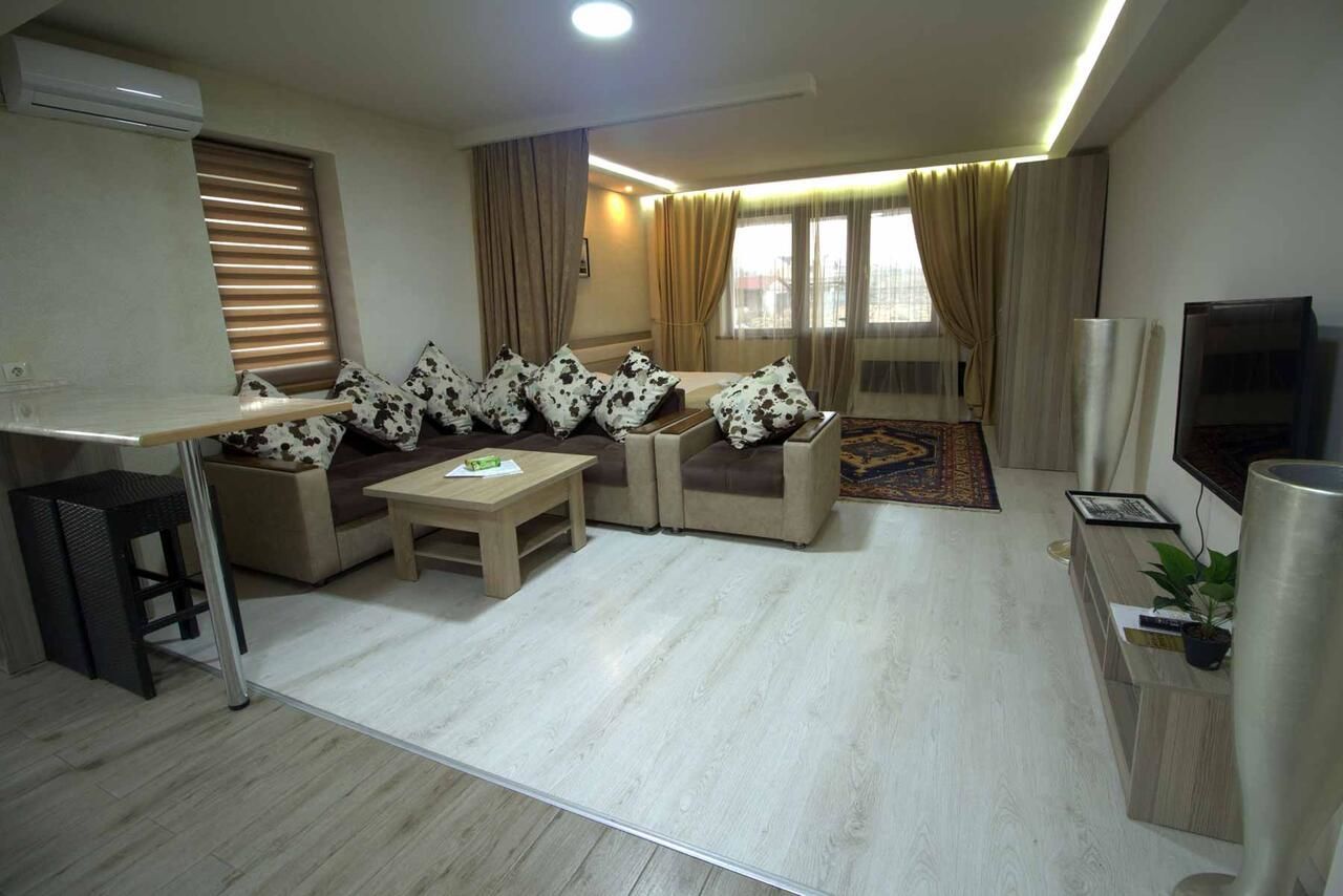 Апарт-отели Cross Apartments and Tours Ереван